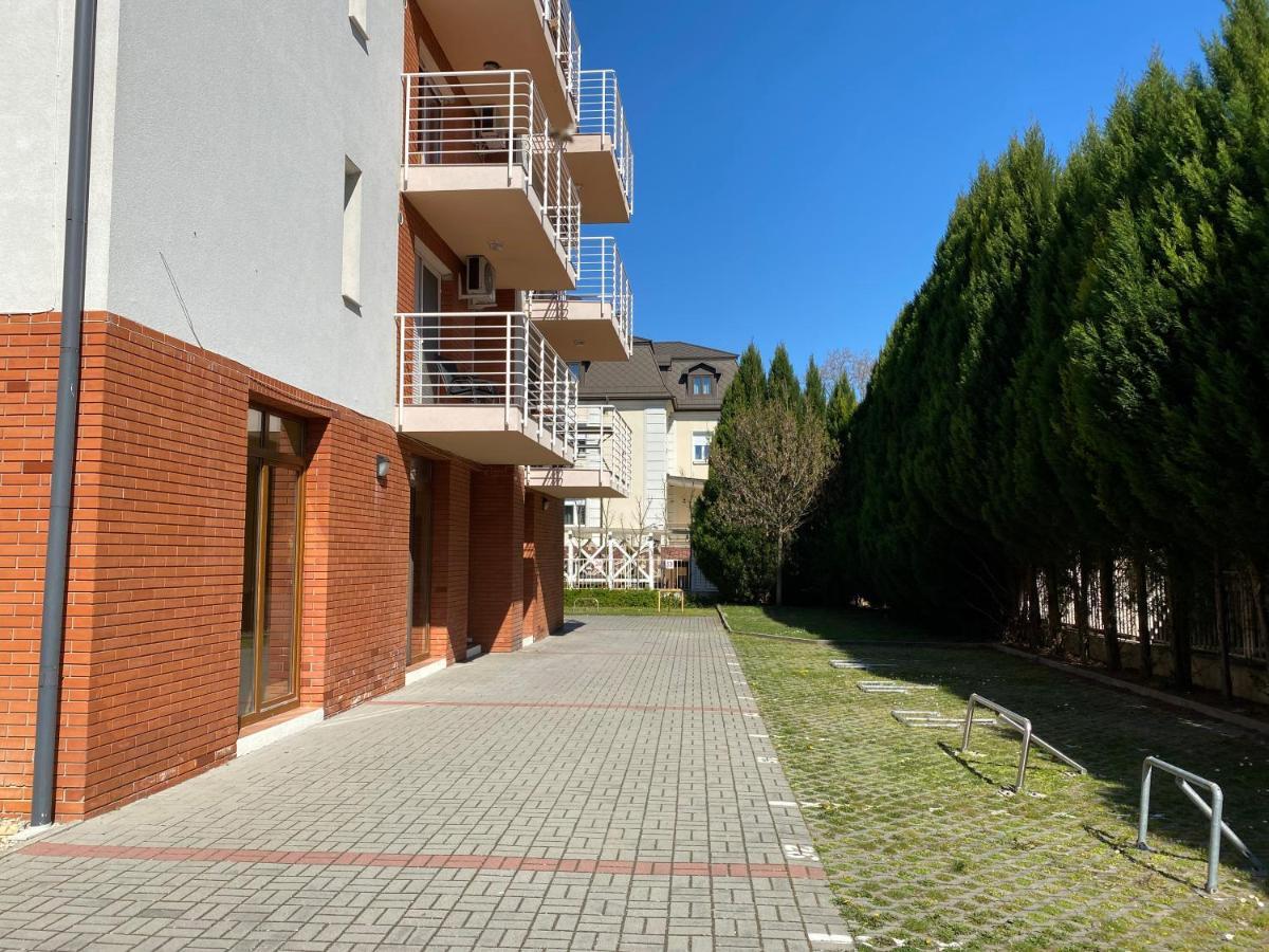 Dorina Wellness Apartamento Siófok Exterior foto