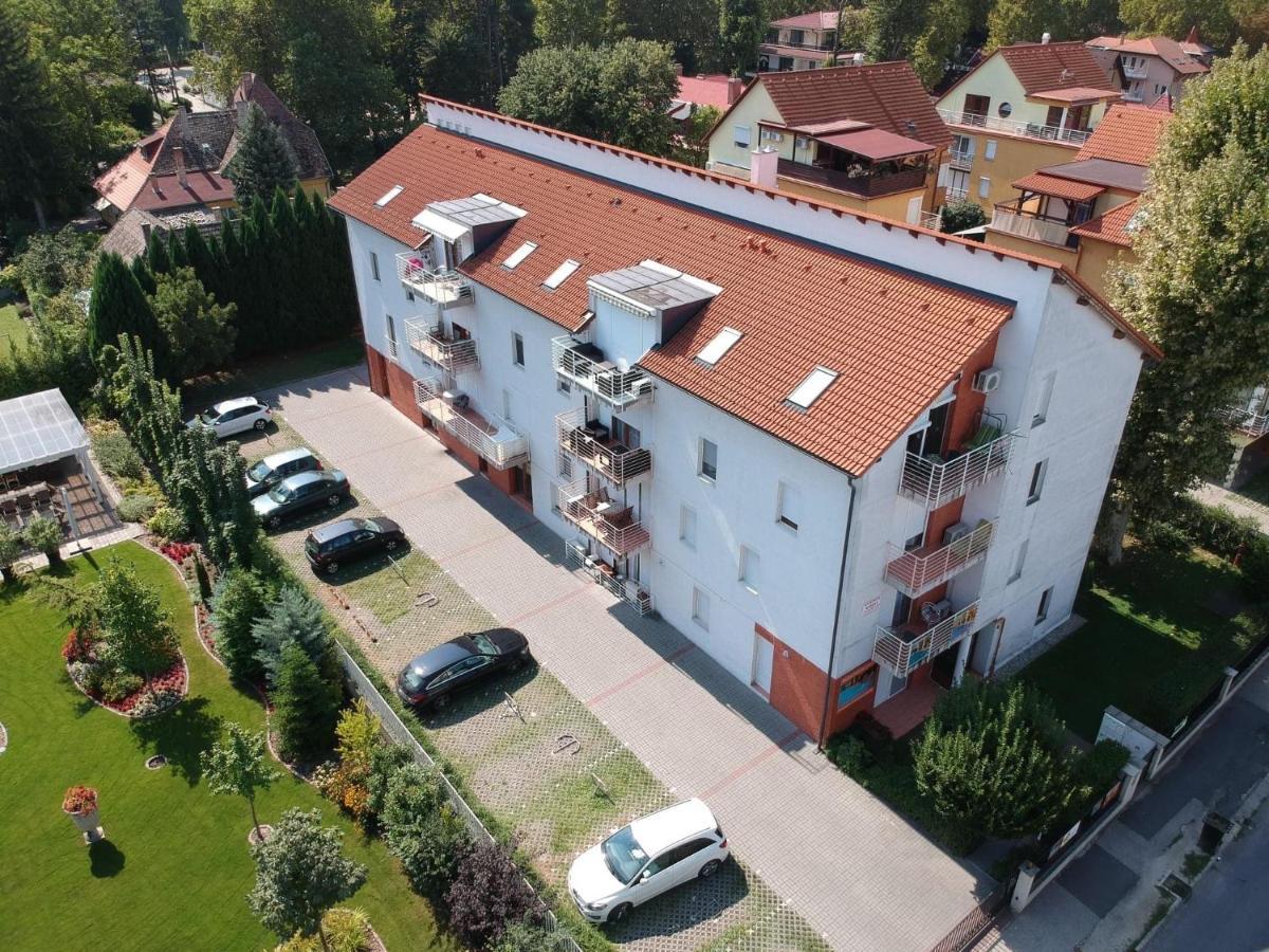 Dorina Wellness Apartamento Siófok Exterior foto