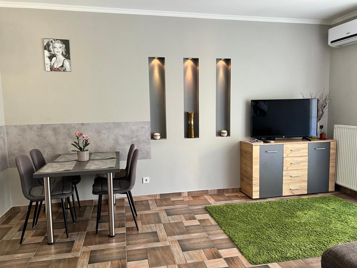 Dorina Wellness Apartamento Siófok Exterior foto
